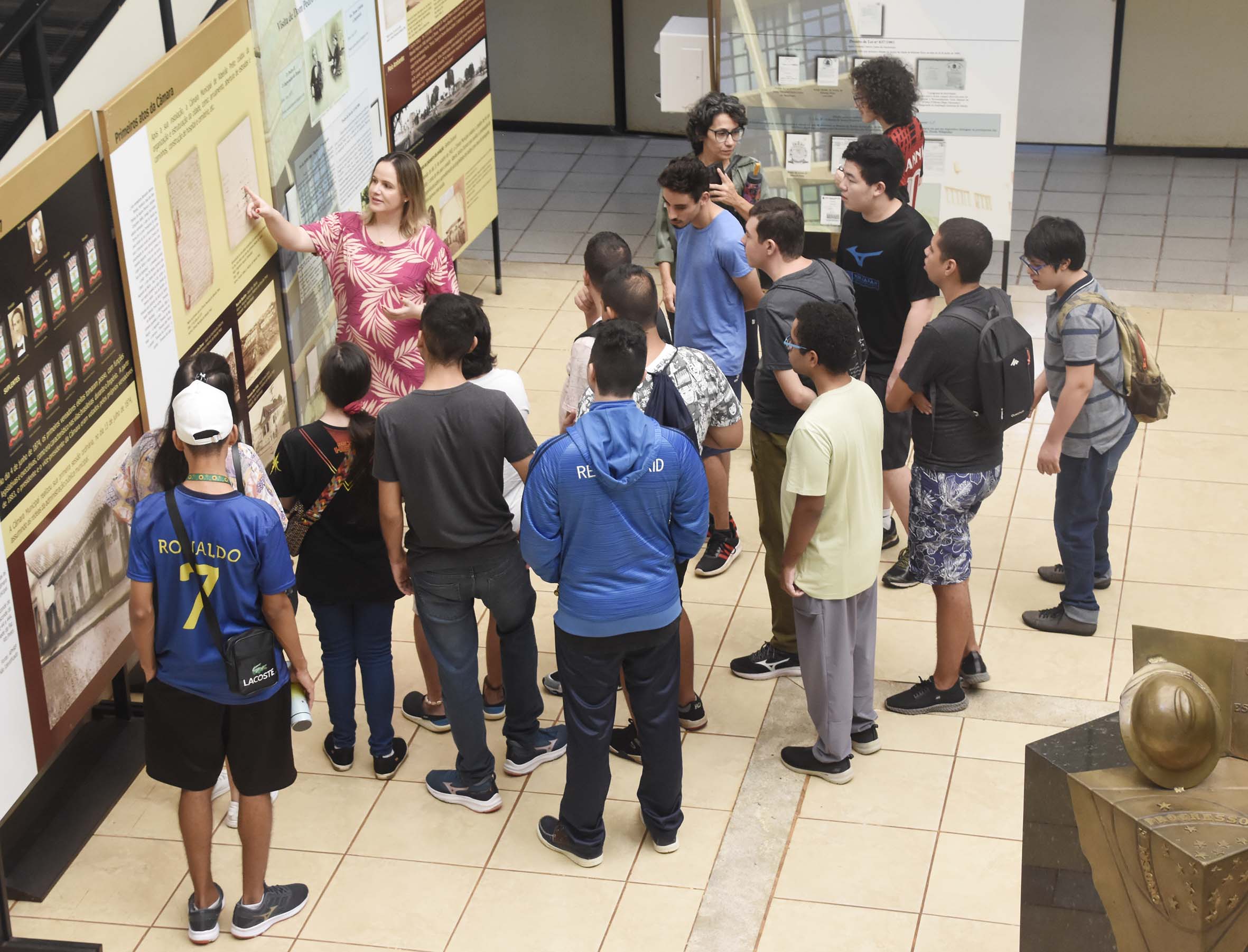 Projeto PET Trampolim do Senac participou da visita guiada do Câmara na Escola