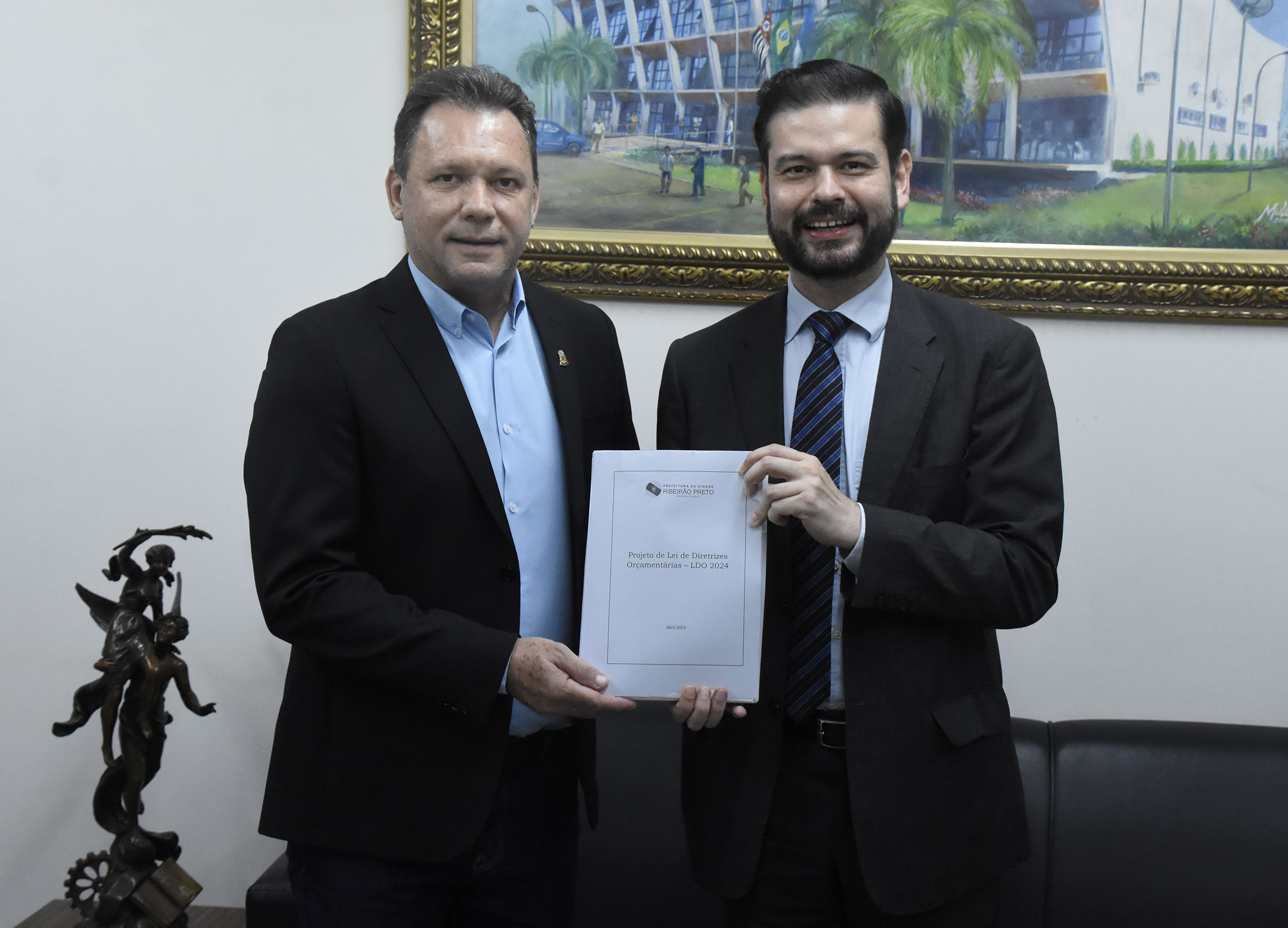 Câmara de Ribeirão Preto recebe proposta da LDO para 2024