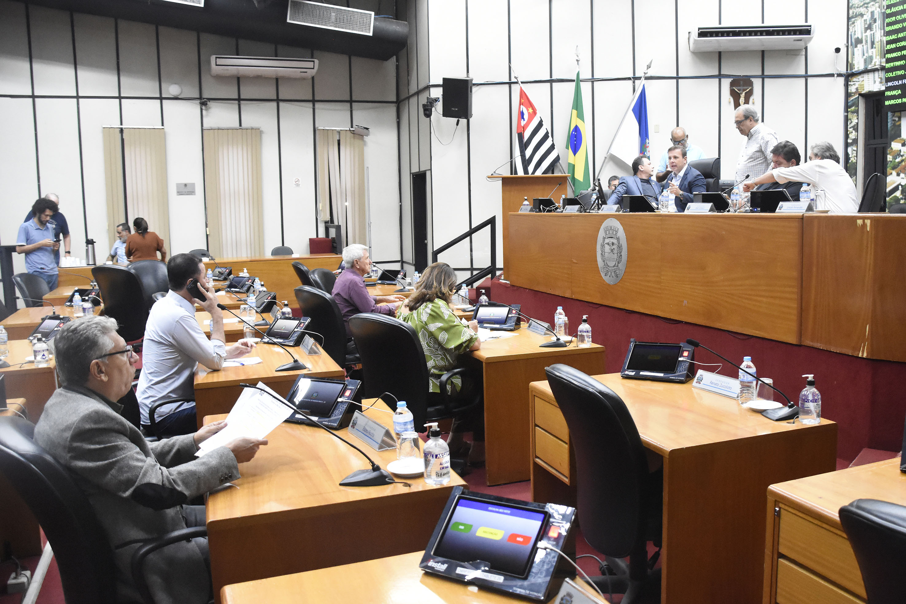 Imagem aberta plenário da Câmara durante votação